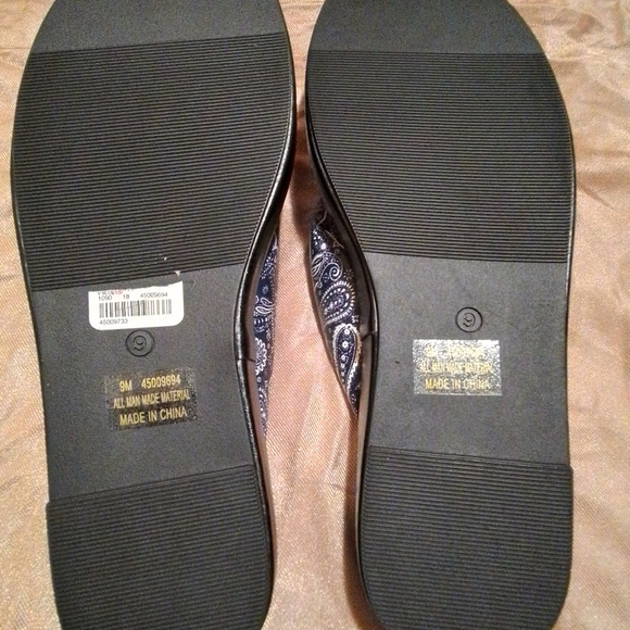 Cato Blue Paisley Sandals NWT, Size 9 - Picture 4 of 5